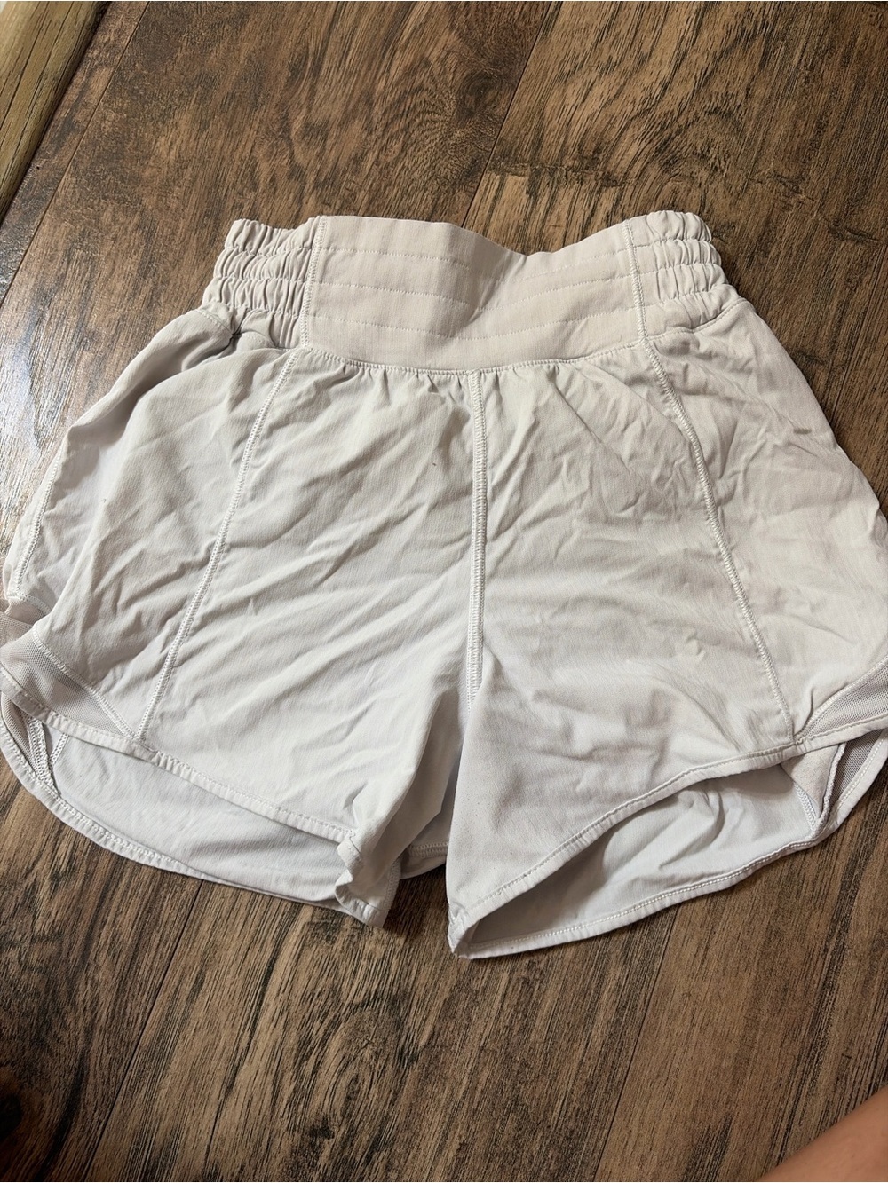 lululemon athletica white Athletic Shorts ‘4